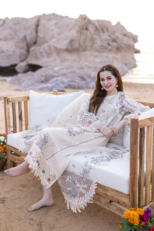 3PC Lawn Embroidered Shirt With Organza Embroidered Dupatta- 5013